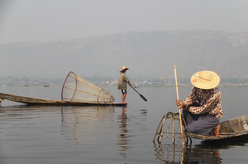 Pêcheurs sur le lac Inle, Birmanie